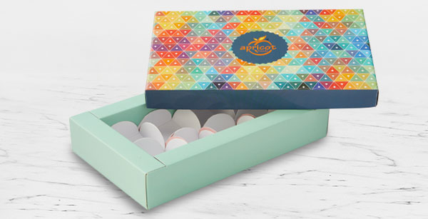 Customised-sweet-box